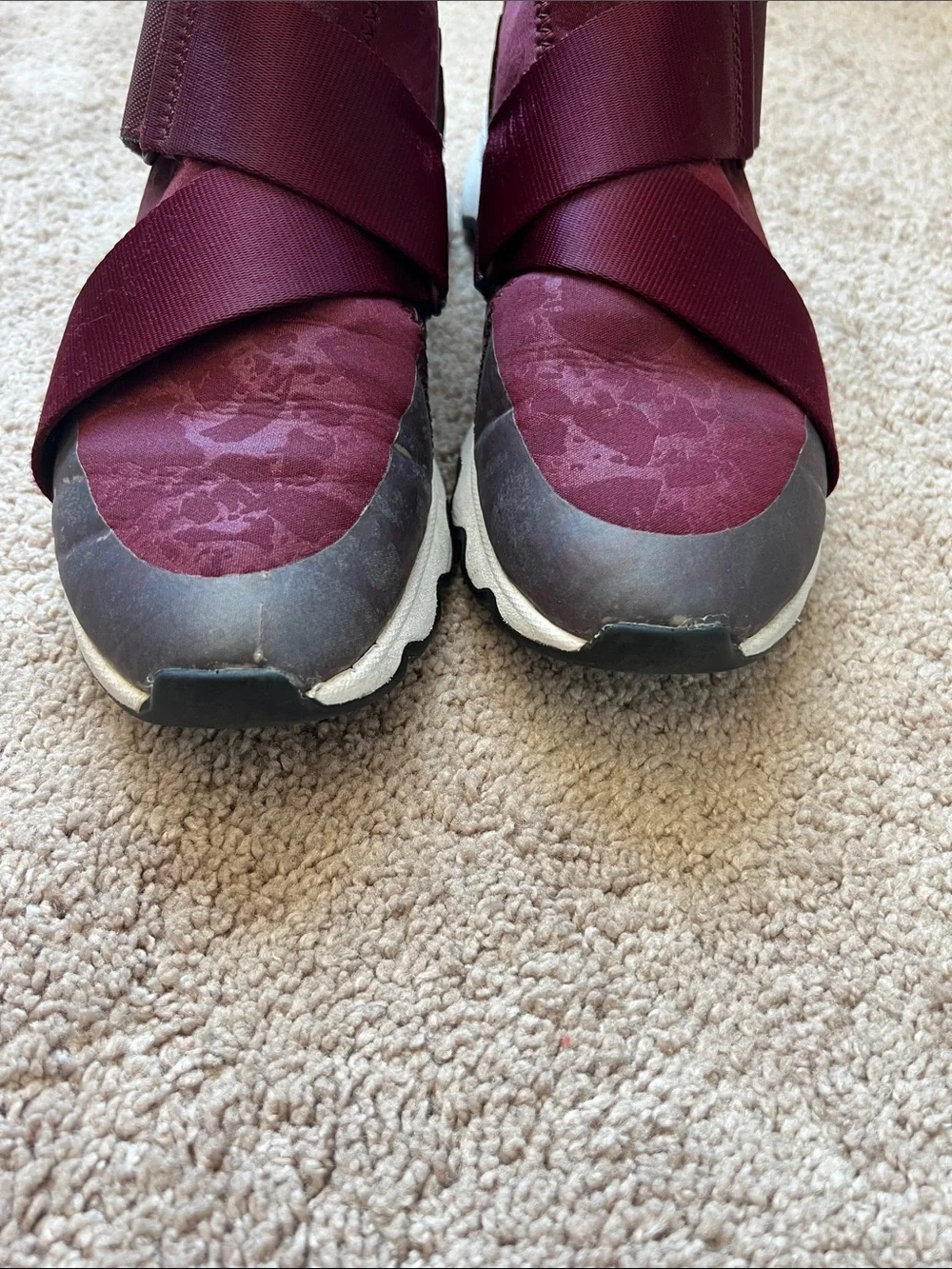 Sorel Kinetic Maroon Athletic Sneakers